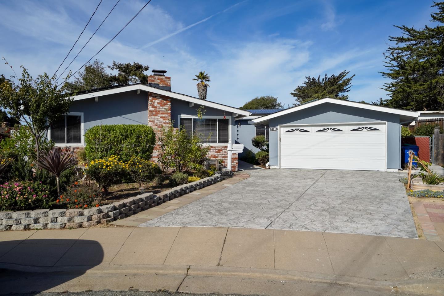 Detail Gallery Image 1 of 1 For 1148 Isabelle Ct., Seaside,  CA 93955 - 3 Beds | 2 Baths