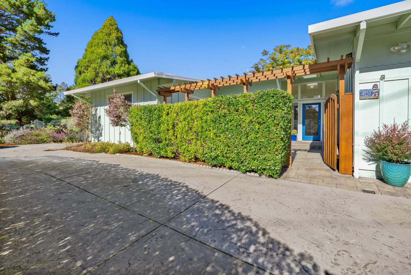 Detail Gallery Image 1 of 1 For 401 Rio Del Mar Blvd, Aptos,  CA 95003 - 2 Beds | 2 Baths