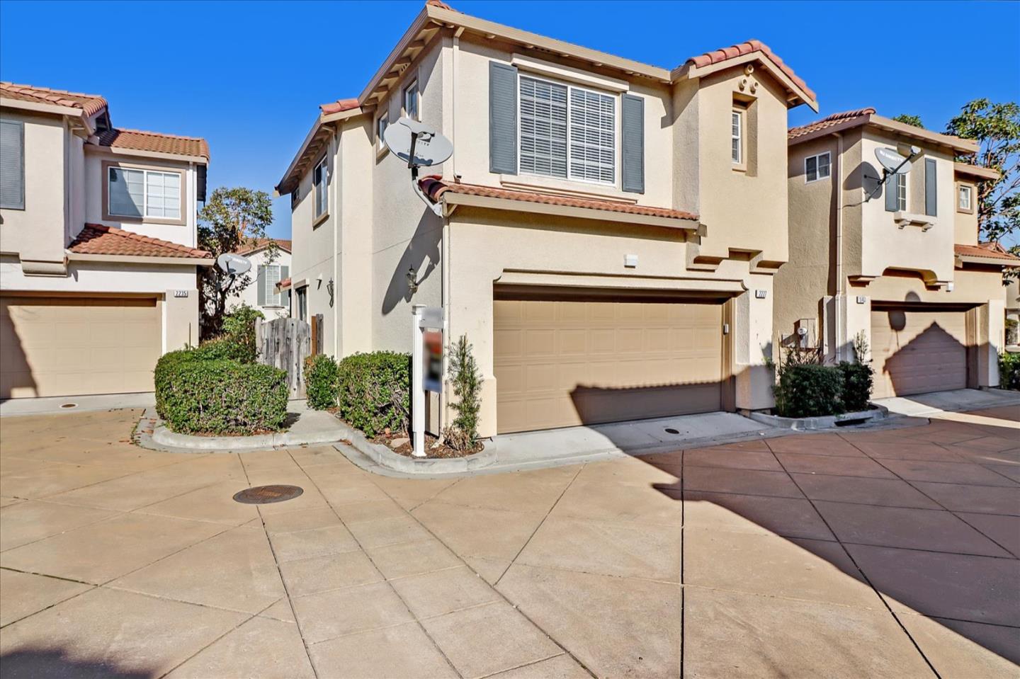 Detail Gallery Image 1 of 1 For 2227 Shoveler Ct, San Leandro,  CA 94579 - 3 Beds | 2/1 Baths