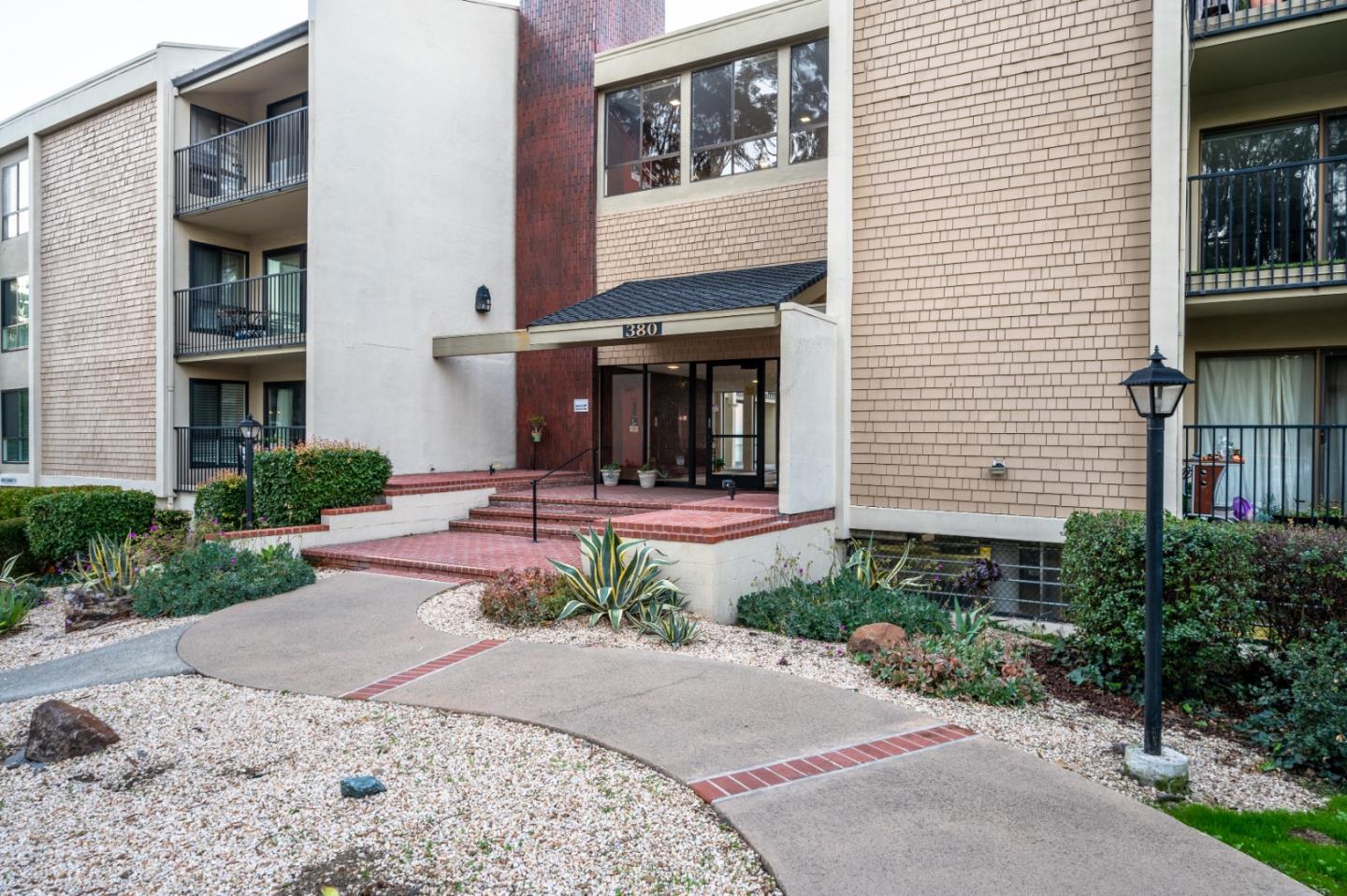 Detail Gallery Image 1 of 1 For 380 Vallejo Drive #126,  Millbrae,  CA 94030 - 2 Beds | 2 Baths