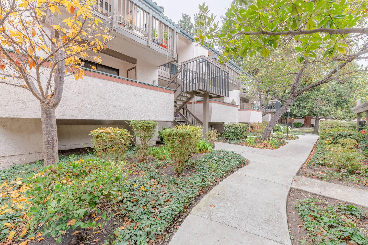 Detail Gallery Image 1 of 1 For 615 San Conrado Ter #3,  Sunnyvale,  CA 94085 - 1 Beds | 1 Baths