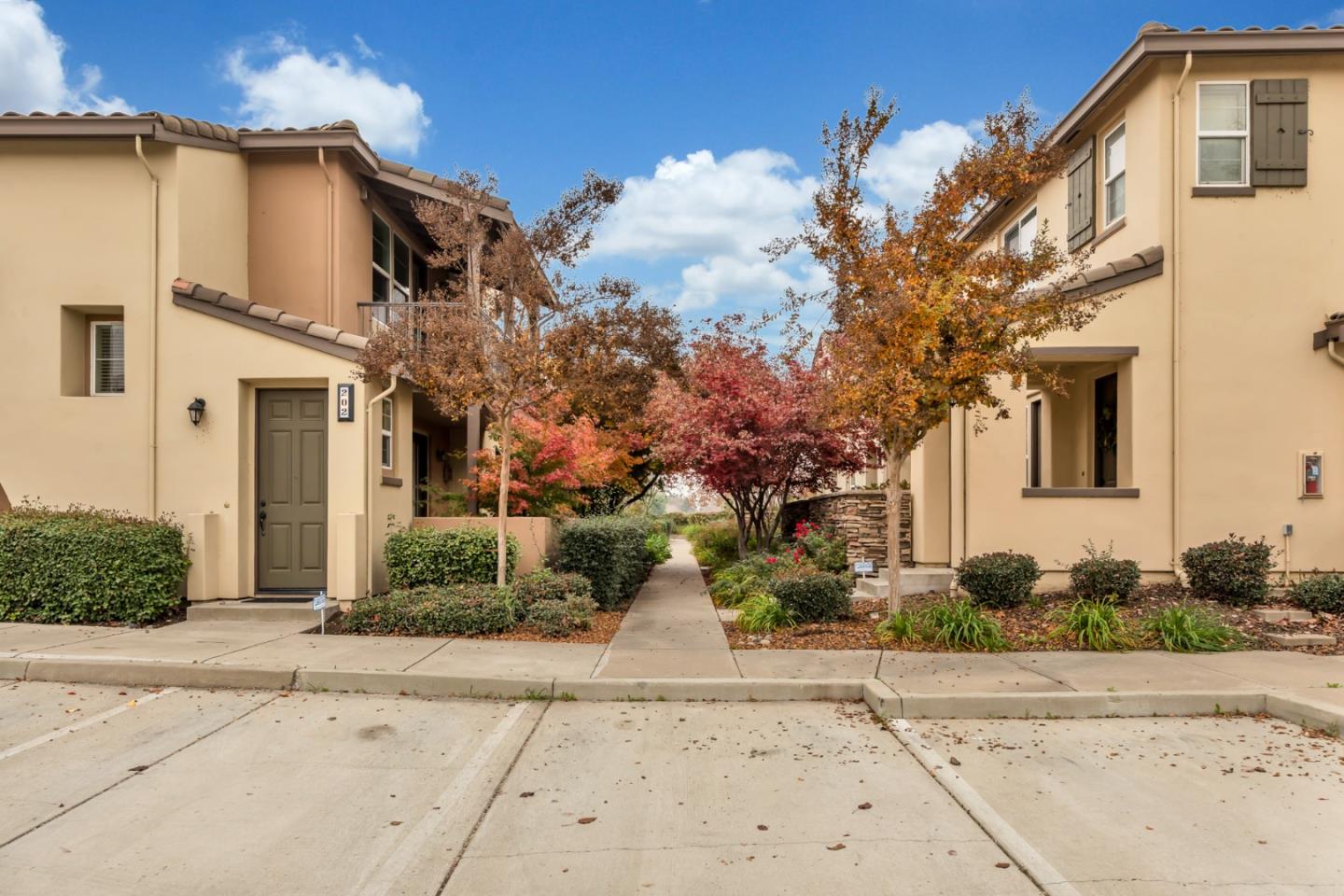 Detail Gallery Image 1 of 1 For 400 Regatta Ln #103,  West Sacramento,  CA 95605 - 3 Beds | 2/1 Baths