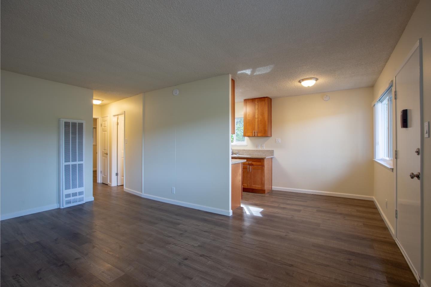 Detail Gallery Image 1 of 1 For 1580 Higgins Way #4,  Pacifica,  CA 94044 - 2 Beds | 1 Baths