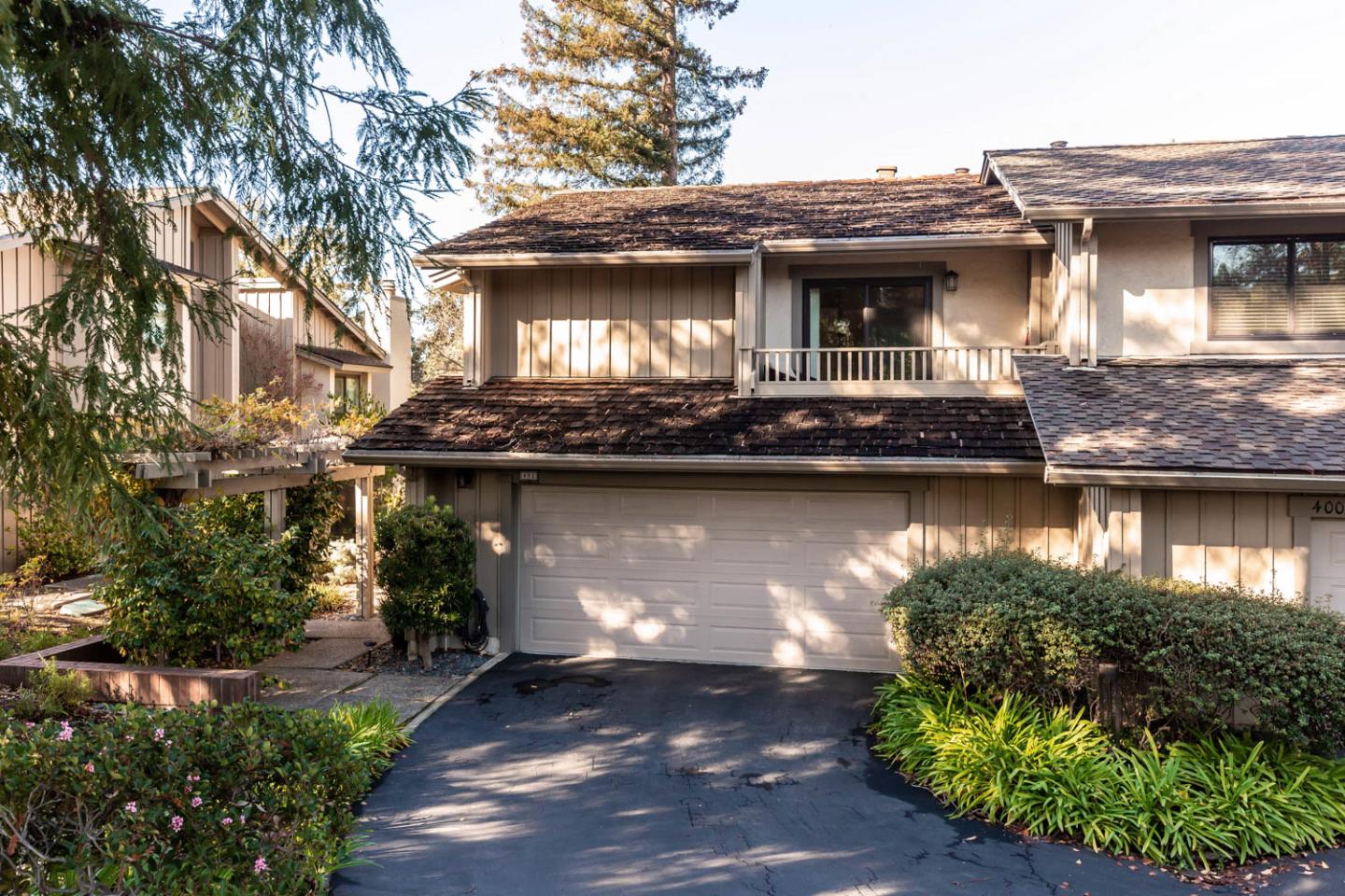 Detail Gallery Image 1 of 1 For 402 Sand Hill Cir, Menlo Park,  CA 94025 - 3 Beds | 2/1 Baths