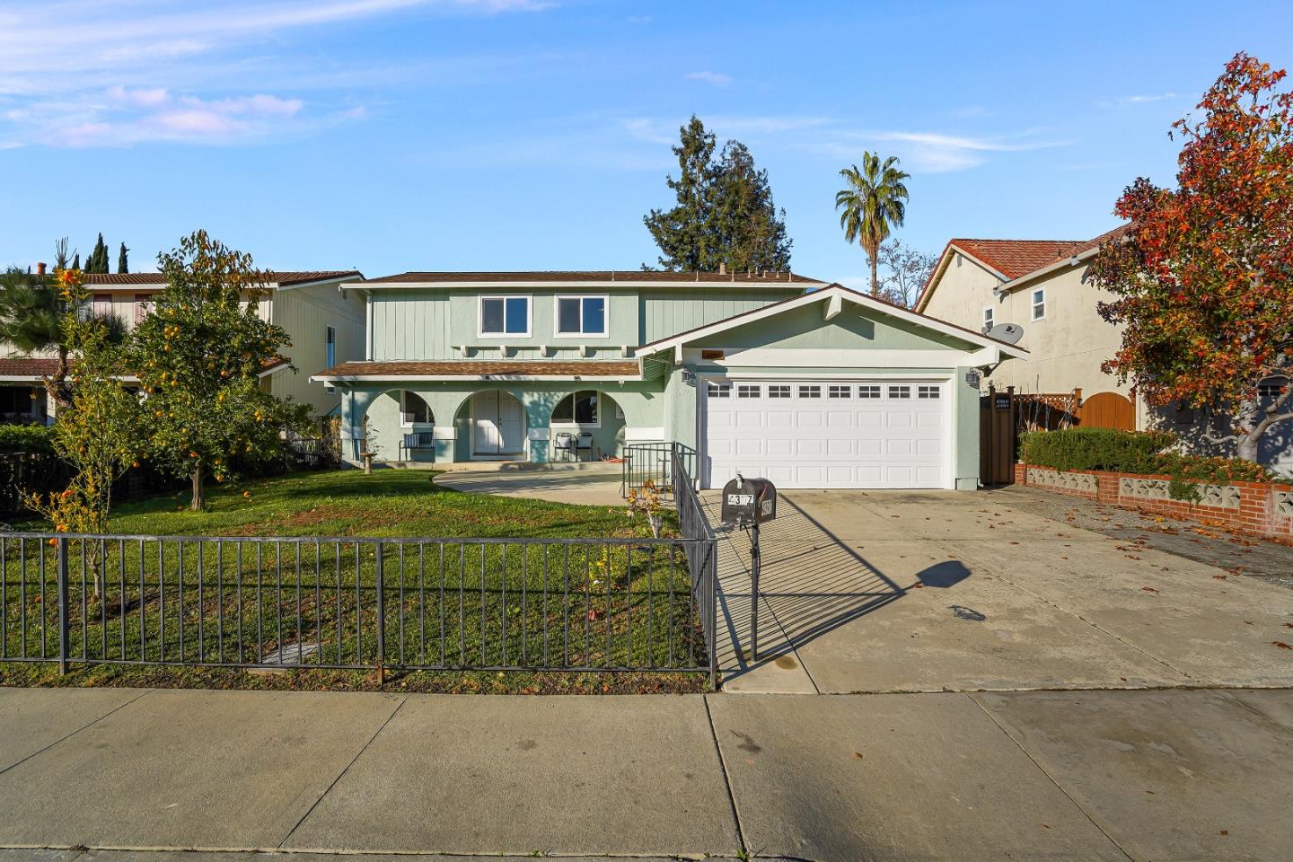 Detail Gallery Image 1 of 1 For 4397 Stone Canyon Dr, San Jose,  CA 95136 - 5 Beds | 2/1 Baths