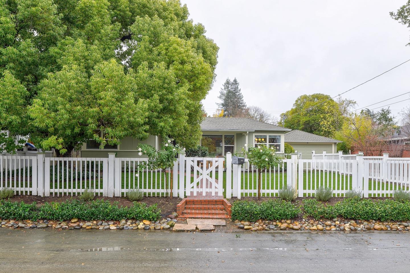 Detail Gallery Image 1 of 1 For 16586 Marchmont Dr, Los Gatos,  CA 95032 - 3 Beds | 2 Baths