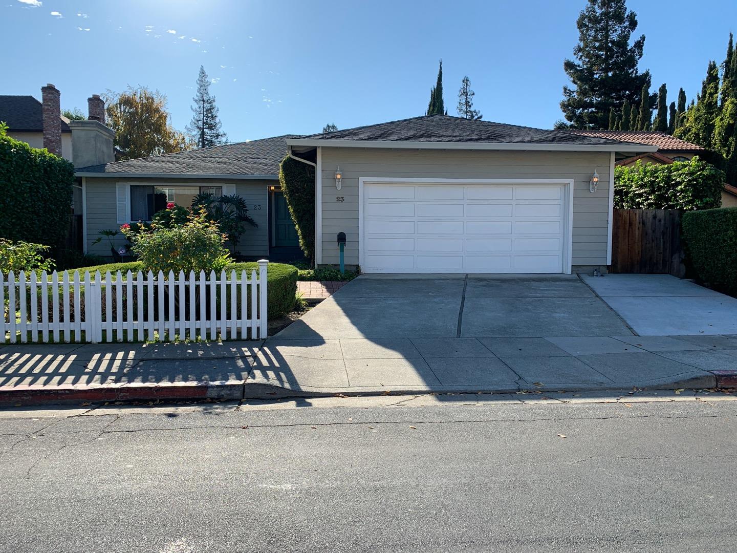 Detail Gallery Image 1 of 1 For 23 Oakdale St, Redwood City,  CA 94062 - 3 Beds | 2 Baths