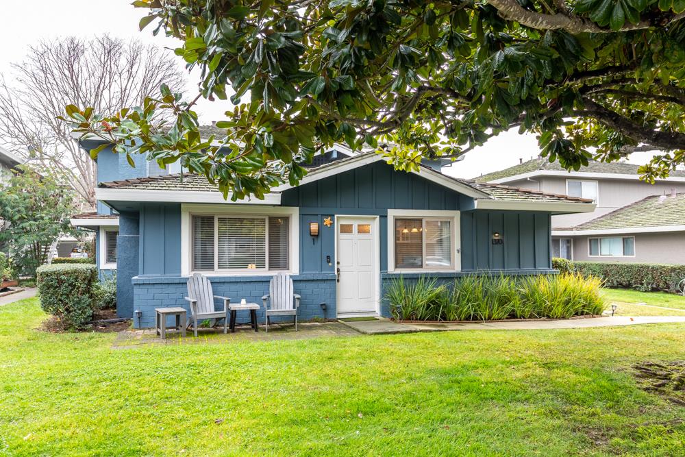 Detail Gallery Image 1 of 1 For 1370 Ruby Ct #1,  Capitola,  CA 95010 - 2 Beds | 1 Baths