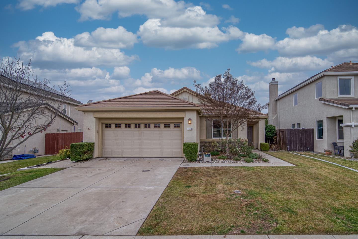 Detail Gallery Image 1 of 1 For 1513 Garold Ln, Manteca,  CA 95337 - 3 Beds | 2 Baths