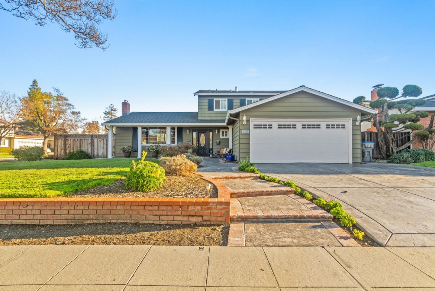 Detail Gallery Image 1 of 1 For 798 Clarkston Dr, San Jose,  CA 95136 - 4 Beds | 2/1 Baths