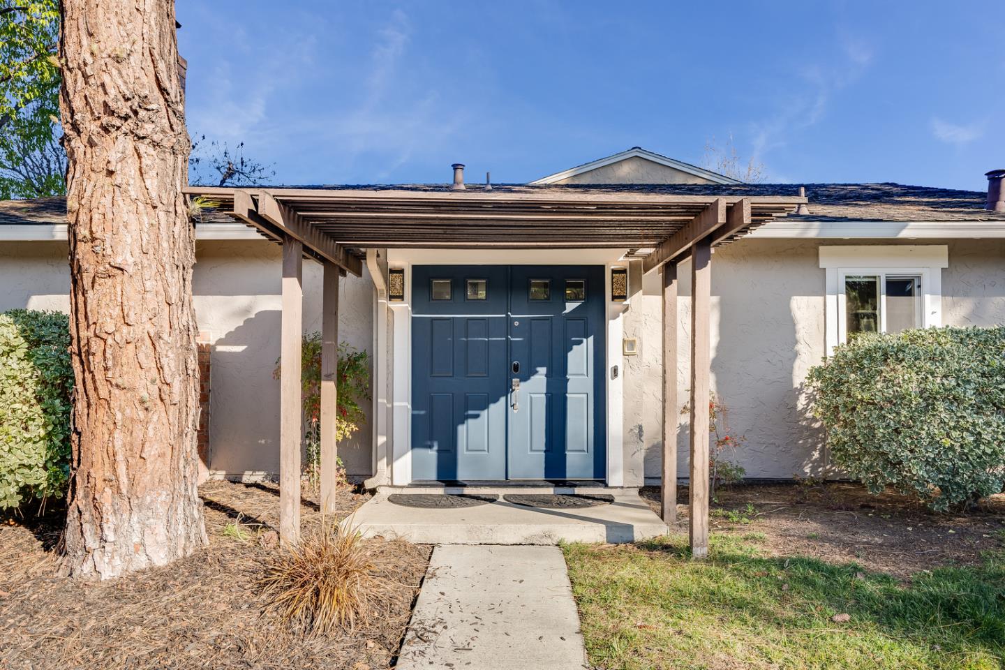 Detail Gallery Image 1 of 1 For 120 Pine Wood Ln, Los Gatos,  CA 95032 - 2 Beds | 1 Baths