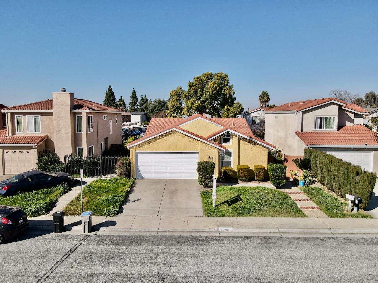 Detail Gallery Image 1 of 1 For 1898 Edgestone Cir, San Jose,  CA 95122 - 4 Beds | 2 Baths