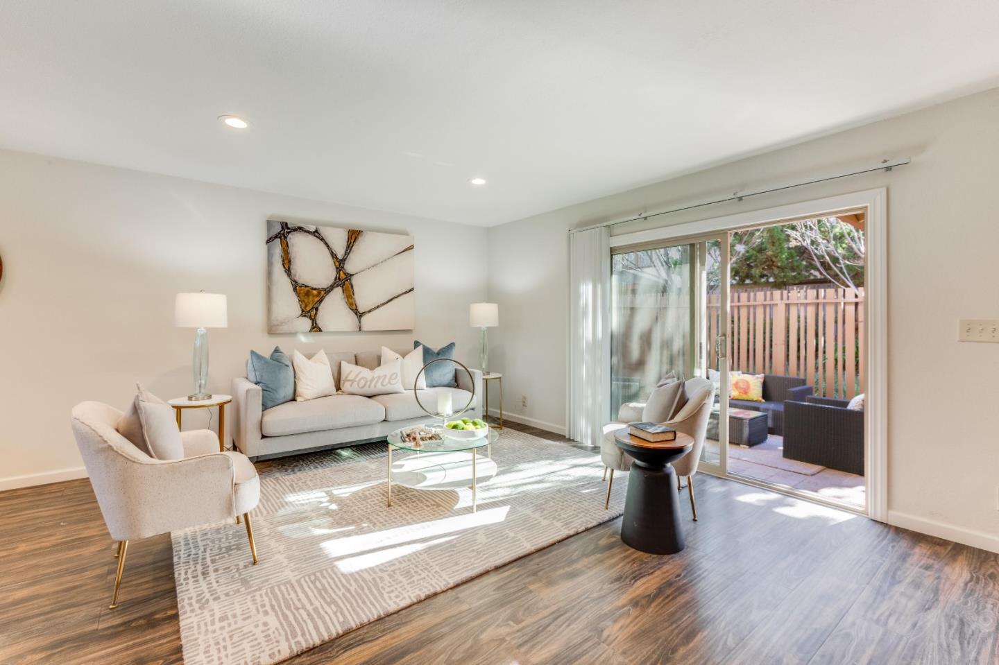 Detail Gallery Image 1 of 1 For 225 Red Oak Dr #N,  Sunnyvale,  CA 94086 - 3 Beds | 1/1 Baths