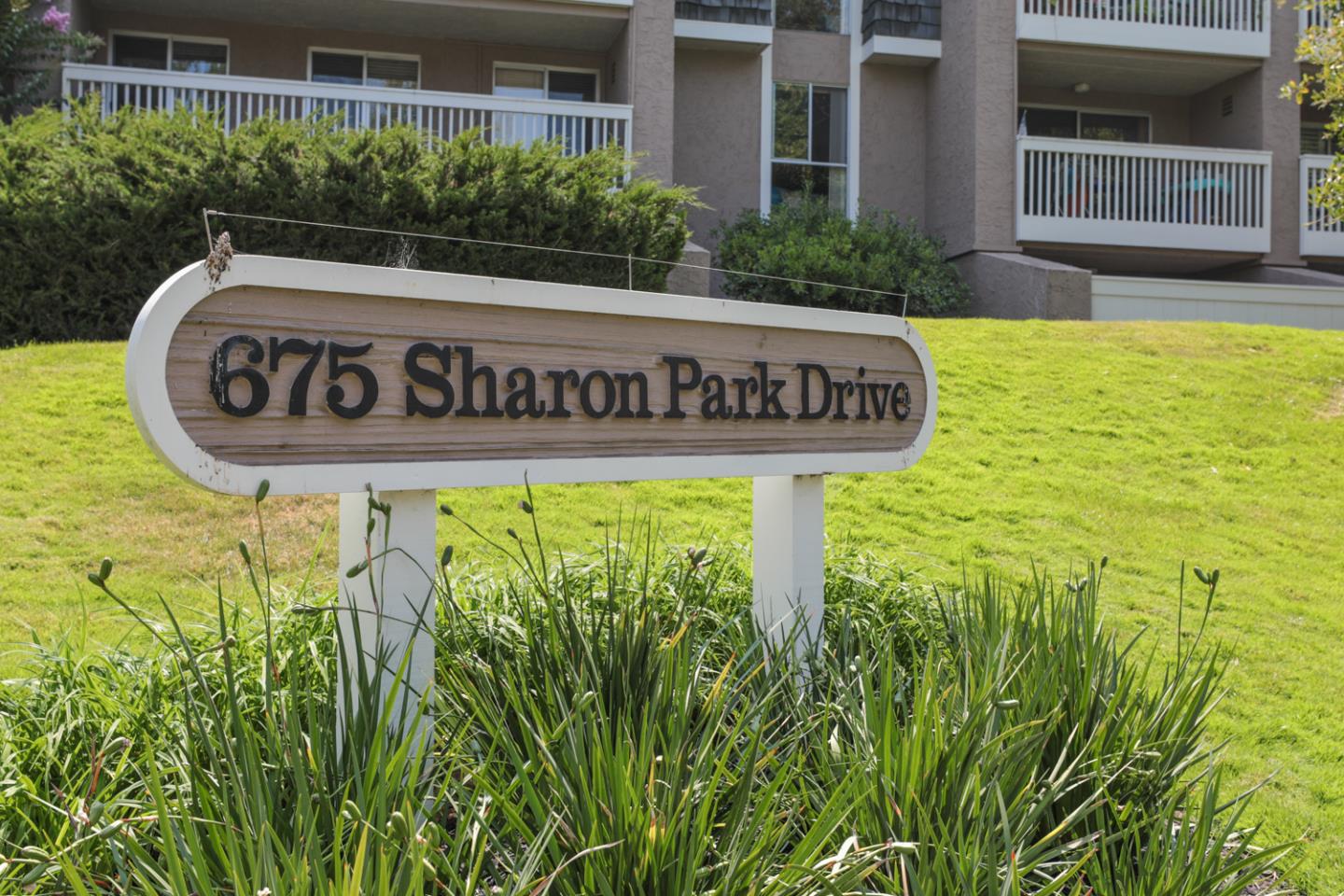 Detail Gallery Image 1 of 1 For 675 Sharon Park Dr #323,  Menlo Park,  CA 94025 - 2 Beds | 2 Baths