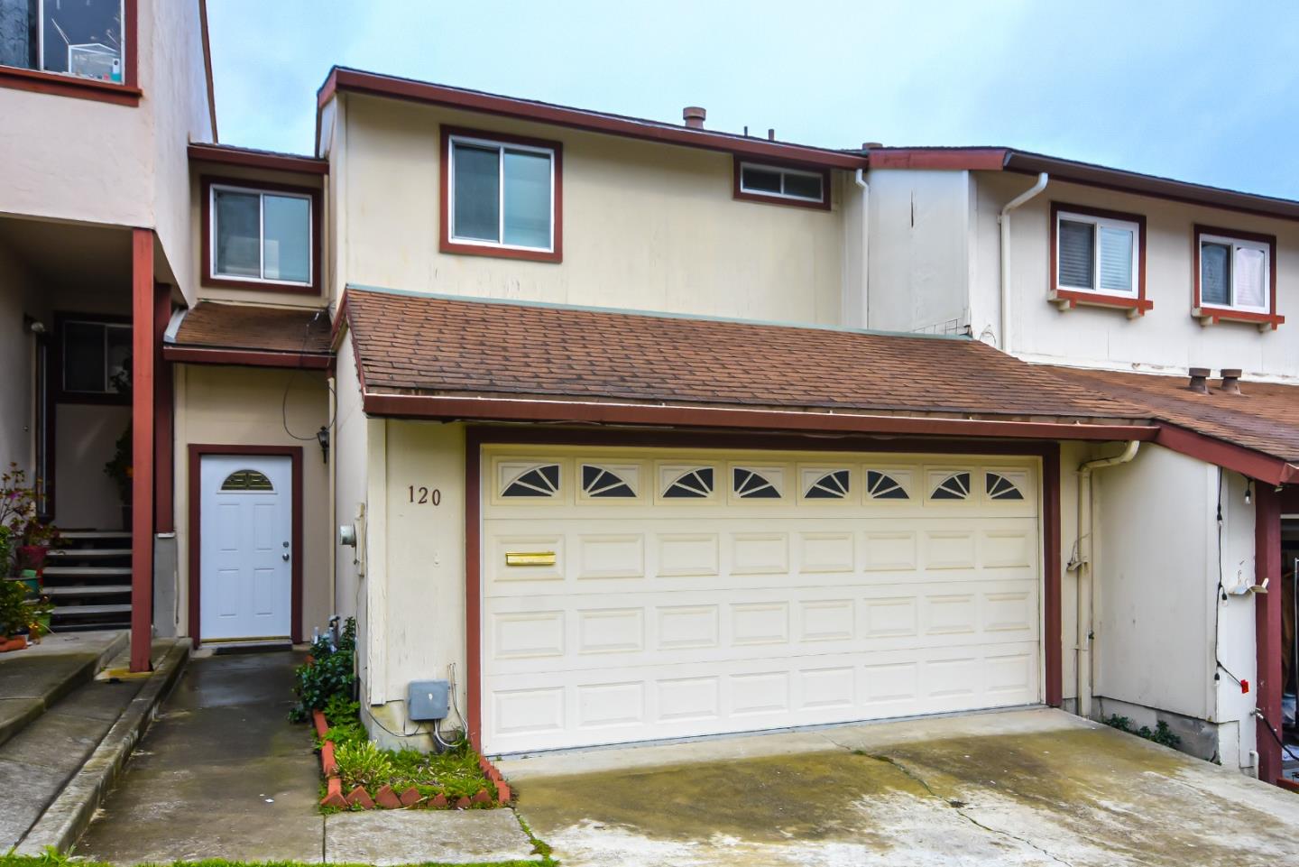 Detail Gallery Image 1 of 1 For 120 Saint Michaels Ct, Daly City,  CA 94015 - 3 Beds | 2/1 Baths