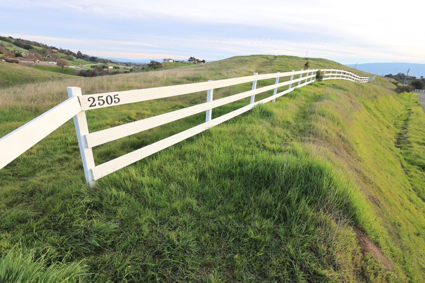 Detail Gallery Image 1 of 1 For 2505 Bridle Path Dr, Gilroy,  CA 95020 - – Beds | – Baths