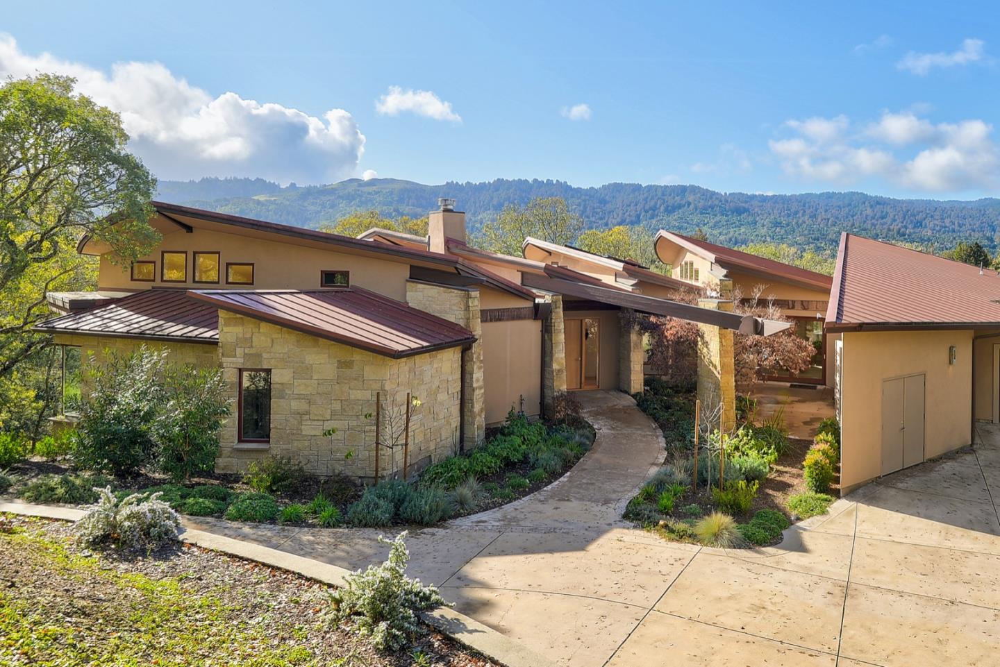 Detail Gallery Image 1 of 1 For 157 Golden Hills Dr, Portola Valley,  CA 94028 - 4 Beds | 4/2 Baths