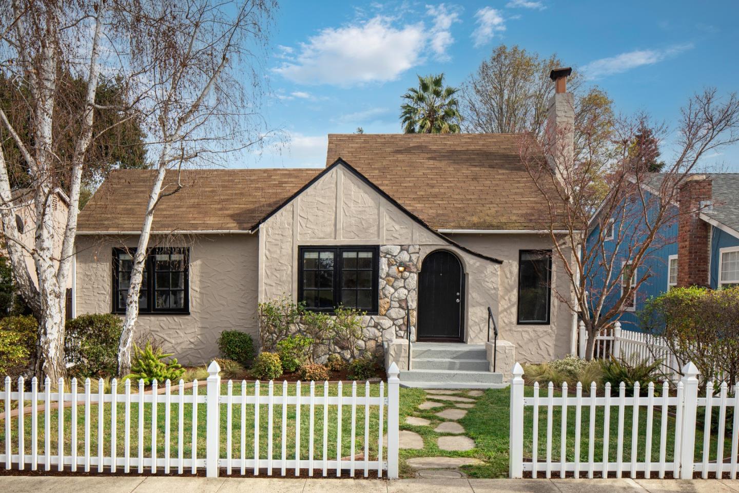 Detail Gallery Image 1 of 1 For 1024 Sevier Ave, Menlo Park,  CA 94025 - 2 Beds | 1 Baths