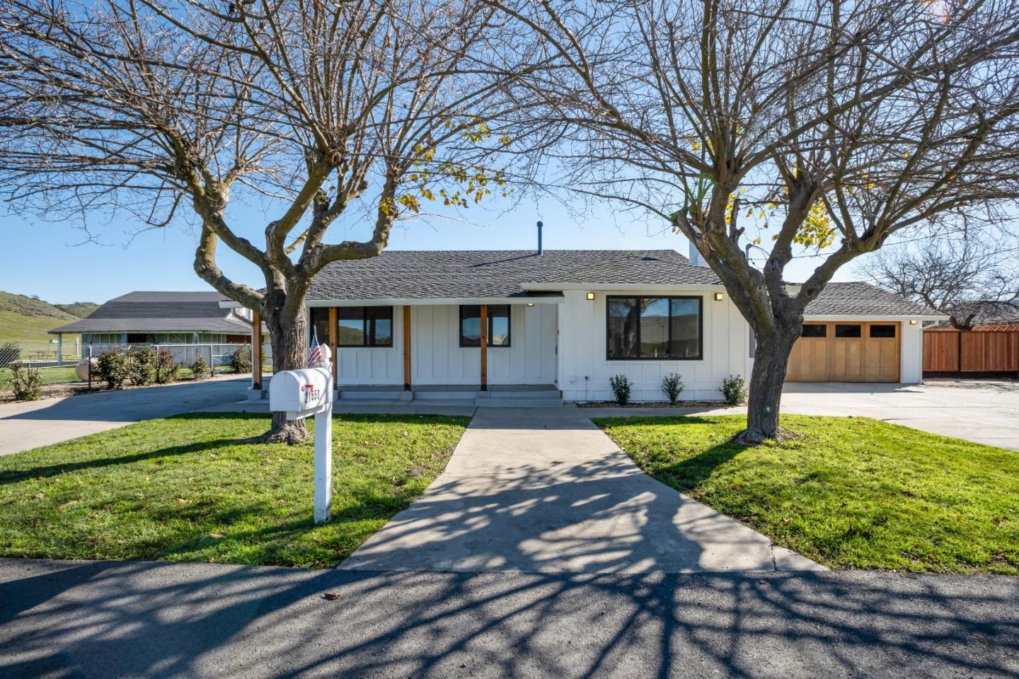 Detail Gallery Image 1 of 1 For 21550 Chona Ct, San Jose,  CA 95120 - 4 Beds | 2/1 Baths