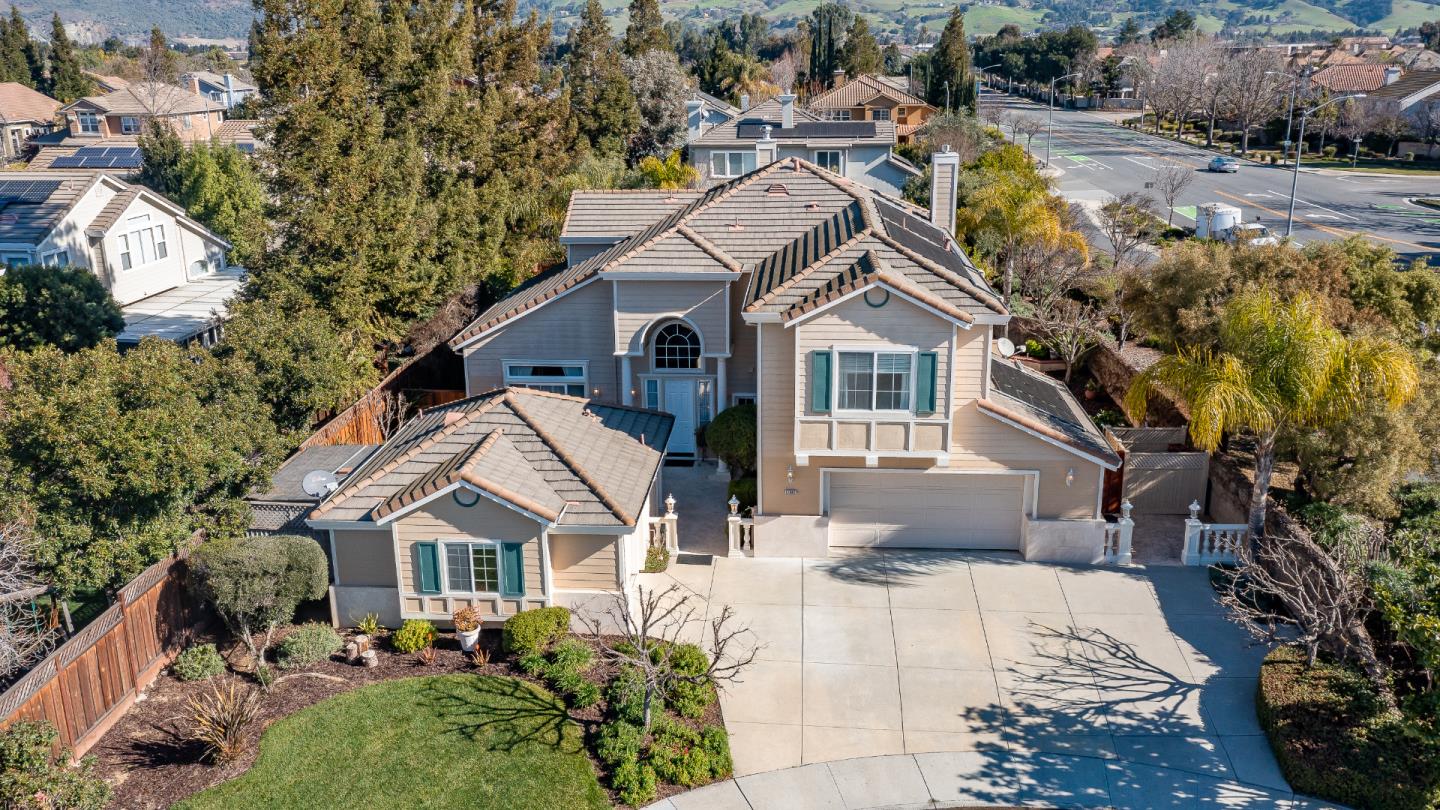 Detail Gallery Image 1 of 1 For 17602 Lancia Dr, Morgan Hill,  CA 95037 - 6 Beds | 4 Baths