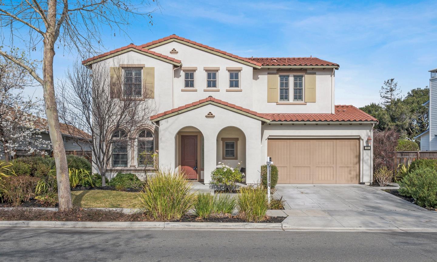 Detail Gallery Image 1 of 1 For 190 Levin Ave, Mountain View,  CA 94040 - 4 Beds | 3 Baths