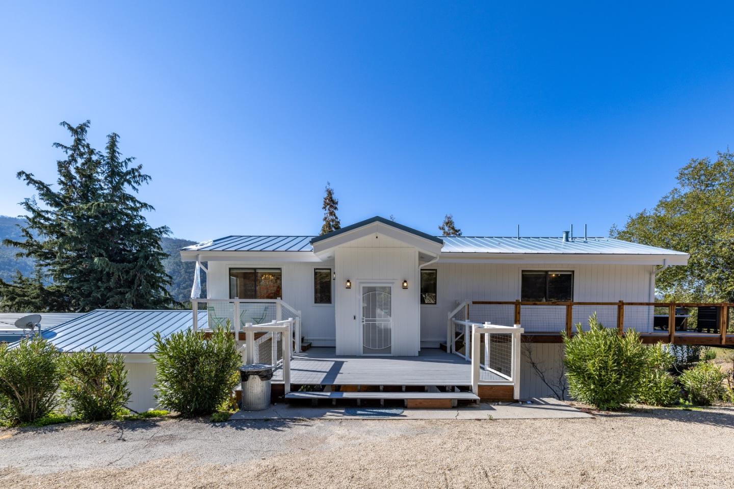 Detail Gallery Image 1 of 1 For 21455 Parrott Ranch Rd, Carmel Valley,  CA 93924 - 3 Beds | 3 Baths