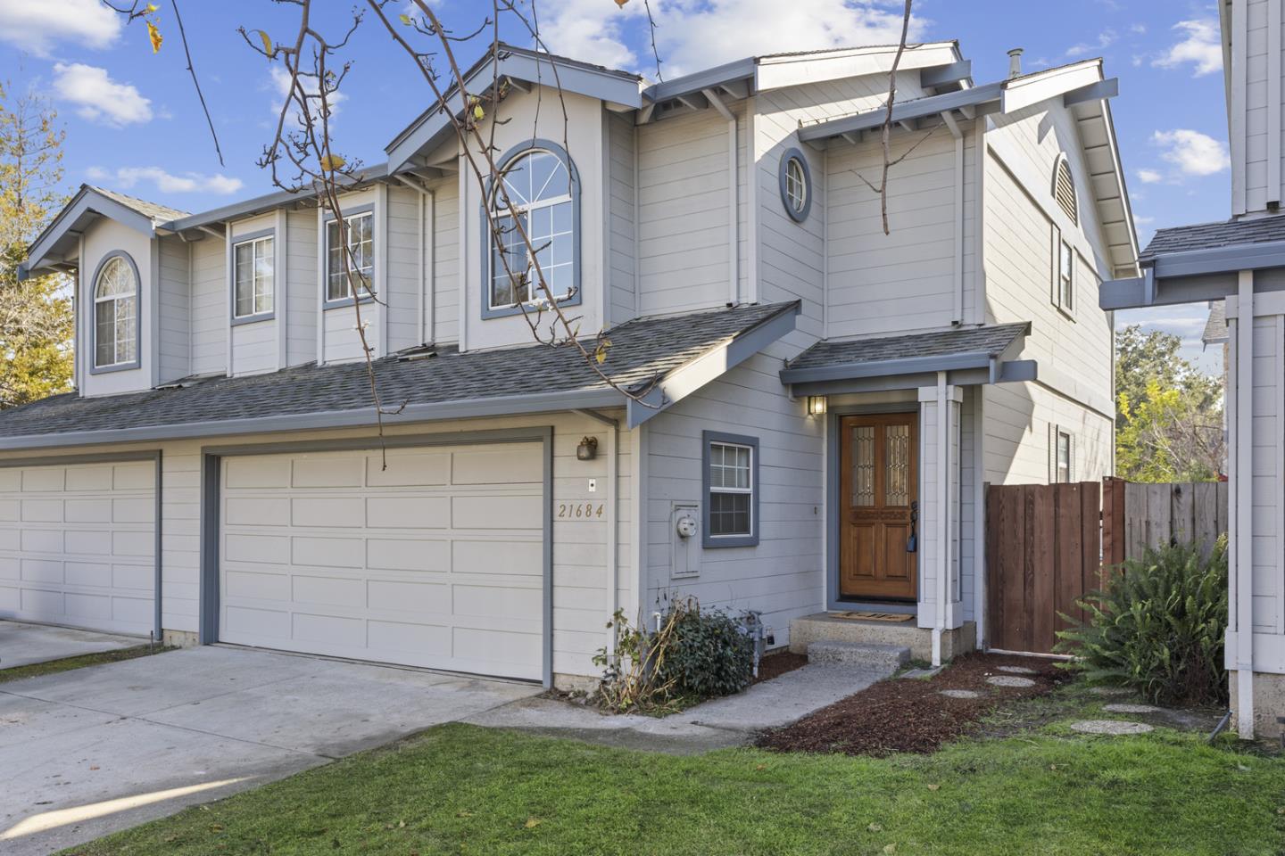 Detail Gallery Image 1 of 1 For 21684 Olive Ave, Cupertino,  CA 95014 - 2 Beds | 2/1 Baths