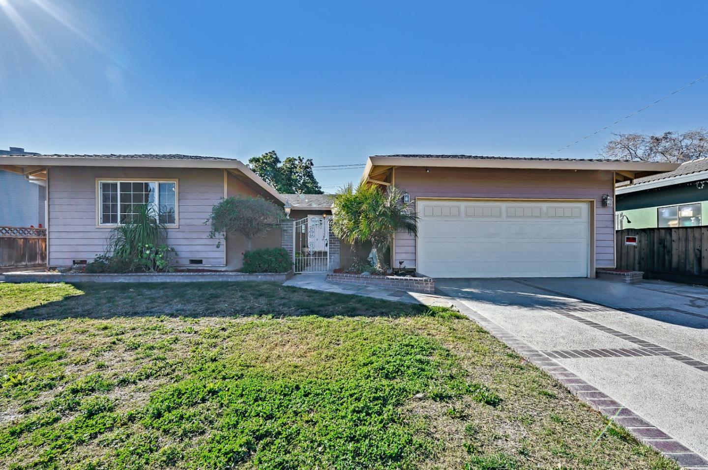 Detail Gallery Image 1 of 1 For 2210 Crocker Way, Santa Clara,  CA 95051 - 3 Beds | 2 Baths