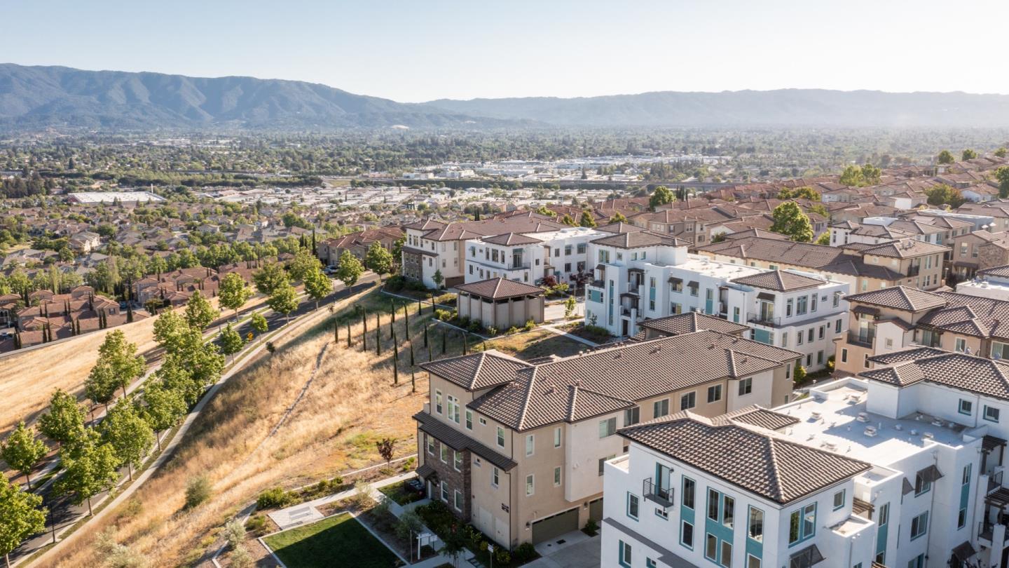 Detail Gallery Image 1 of 1 For 3069 Jayhawkers Pl #2,  San Jose,  CA 95136 - 2 Beds | 2 Baths