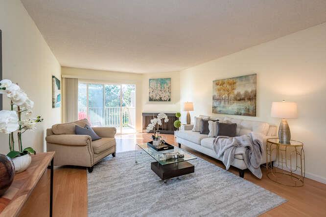 Detail Gallery Image 1 of 1 For 373 Half Moon Ln #301,  Daly City,  CA 94015 - 1 Beds | 1 Baths