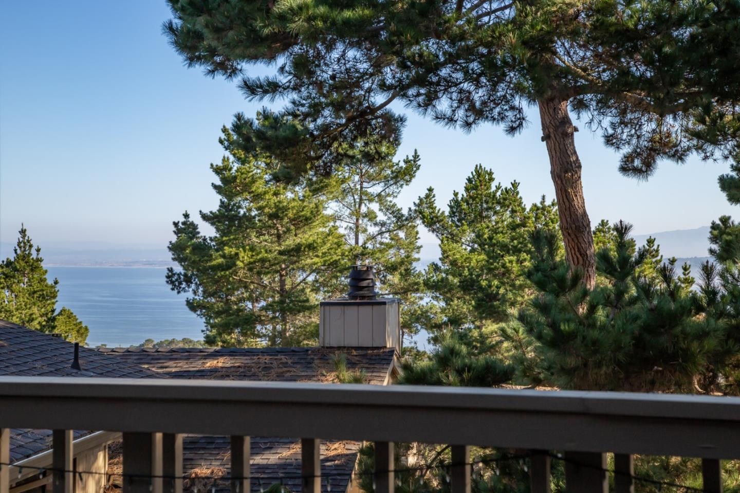 Detail Gallery Image 1 of 1 For 70 Forest Ridge Rd #20,  Monterey,  CA 93940 - 2 Beds | 2/1 Baths