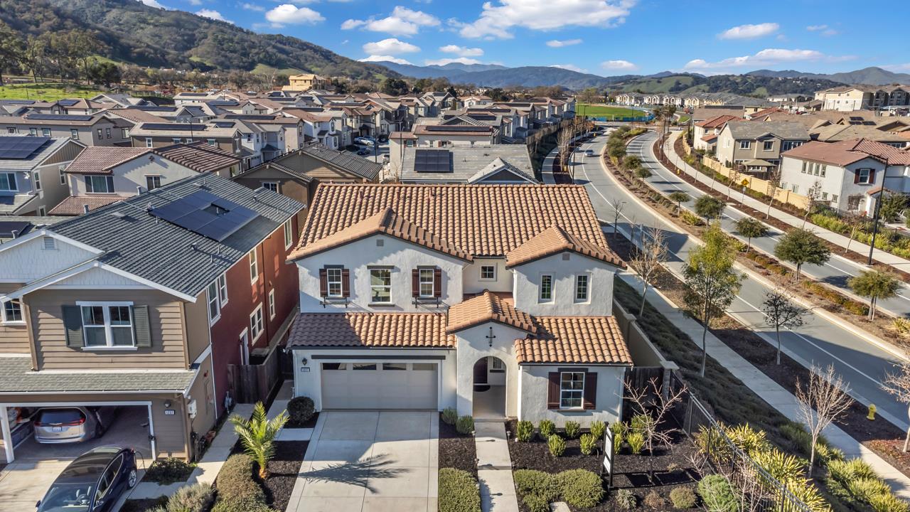 Detail Gallery Image 1 of 1 For 1227 Viognier Way, Gilroy,  CA 95020 - 4 Beds | 3/1 Baths