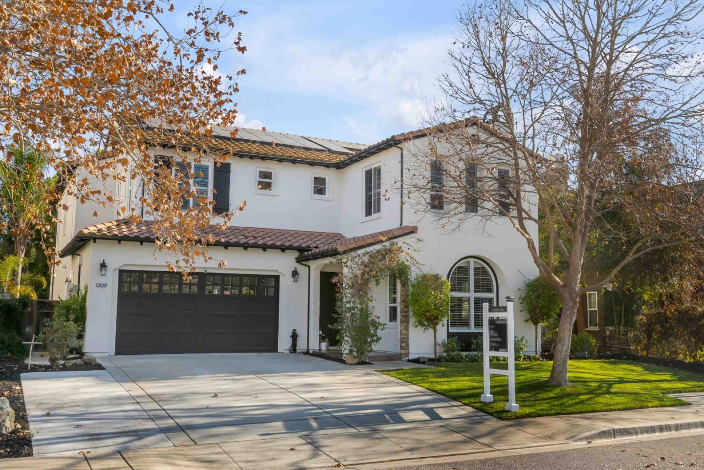 Detail Gallery Image 1 of 1 For 18140 Shadowbrook Way, Morgan Hill,  CA 95037 - 5 Beds | 4/1 Baths