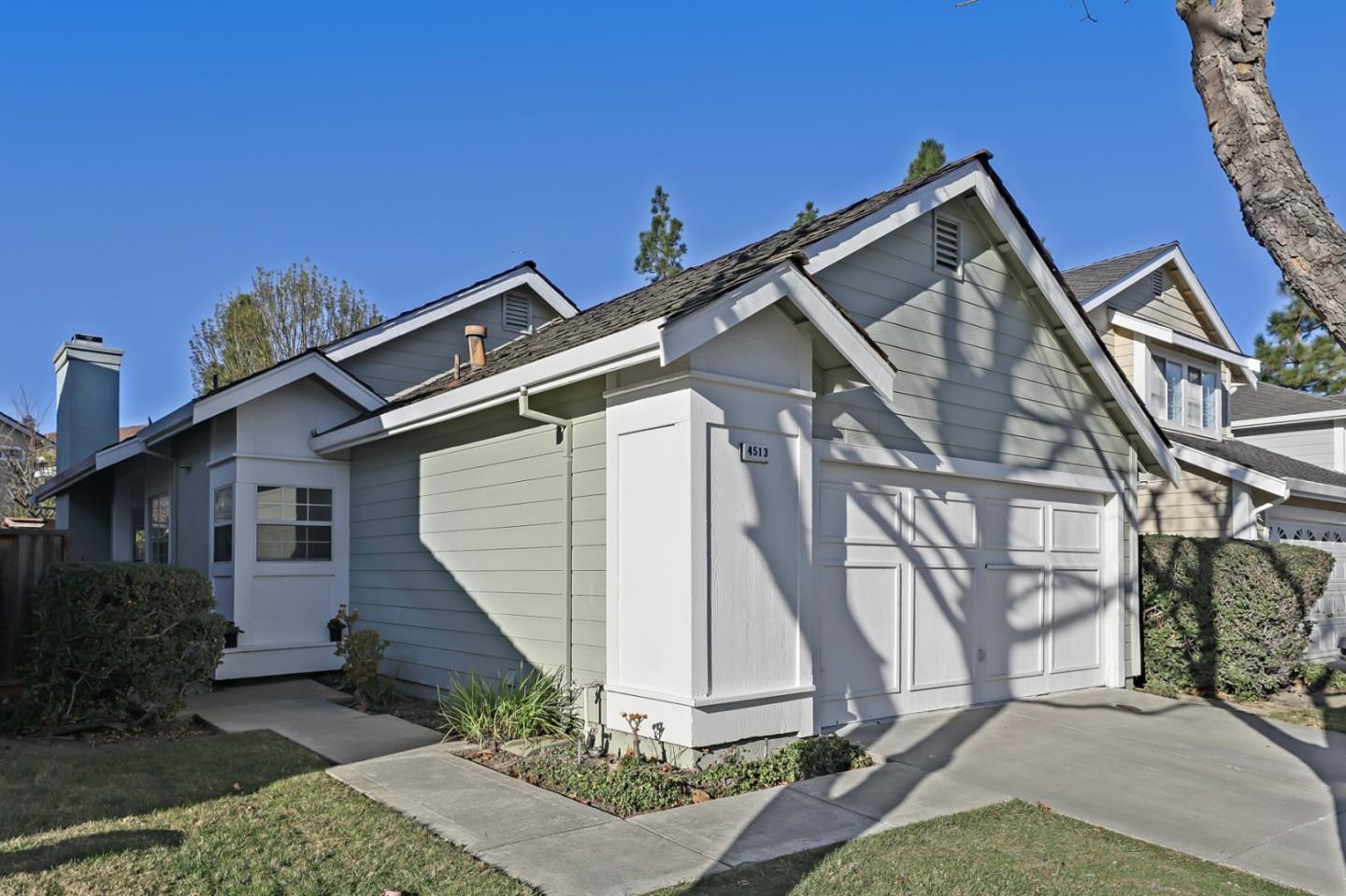 Detail Gallery Image 1 of 1 For 4513 Black Oak Cmn, Fremont,  CA 94538 - 3 Beds | 2 Baths