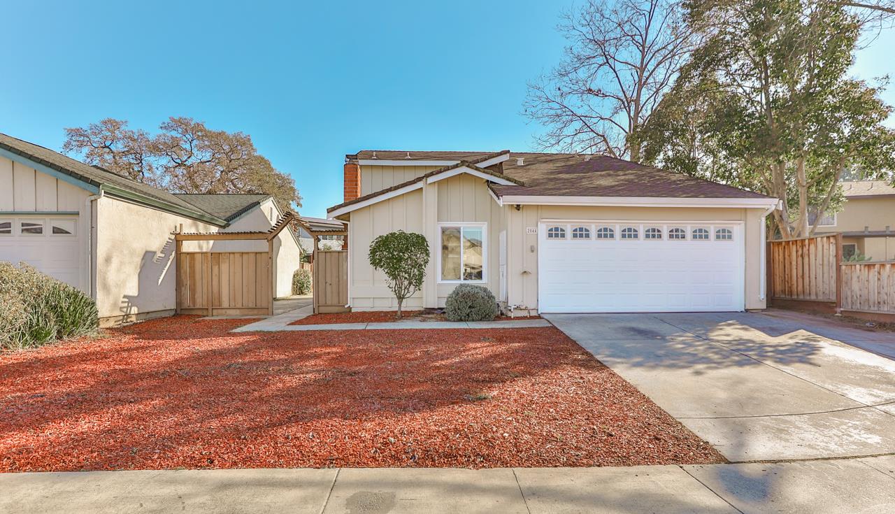 Detail Gallery Image 1 of 1 For 2044 Laddie Way, San Jose,  CA 95121 - 4 Beds | 3 Baths