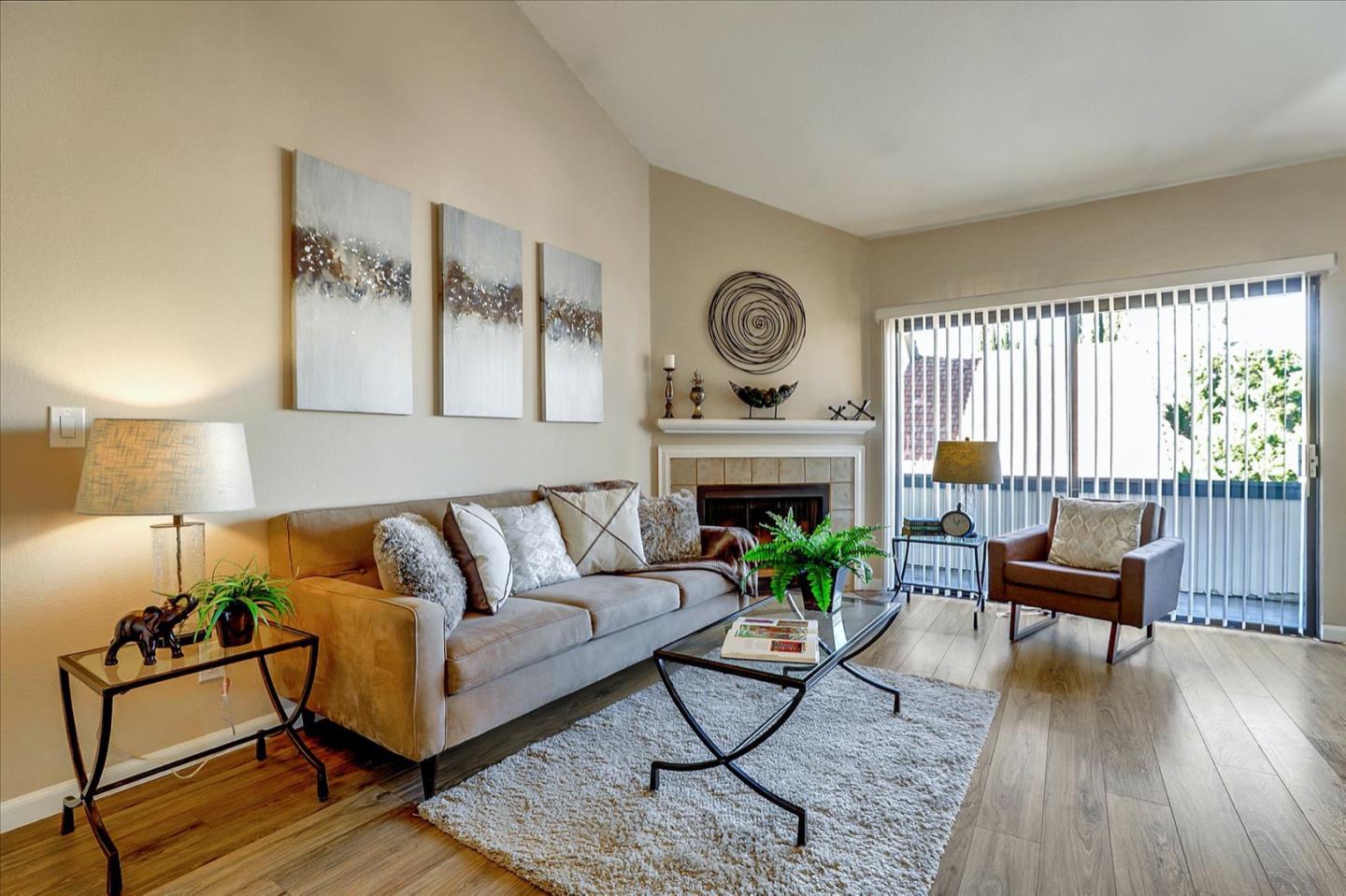 Detail Gallery Image 1 of 1 For 3589 S Bascom Ave #10,  Campbell,  CA 95008 - 1 Beds | 1 Baths