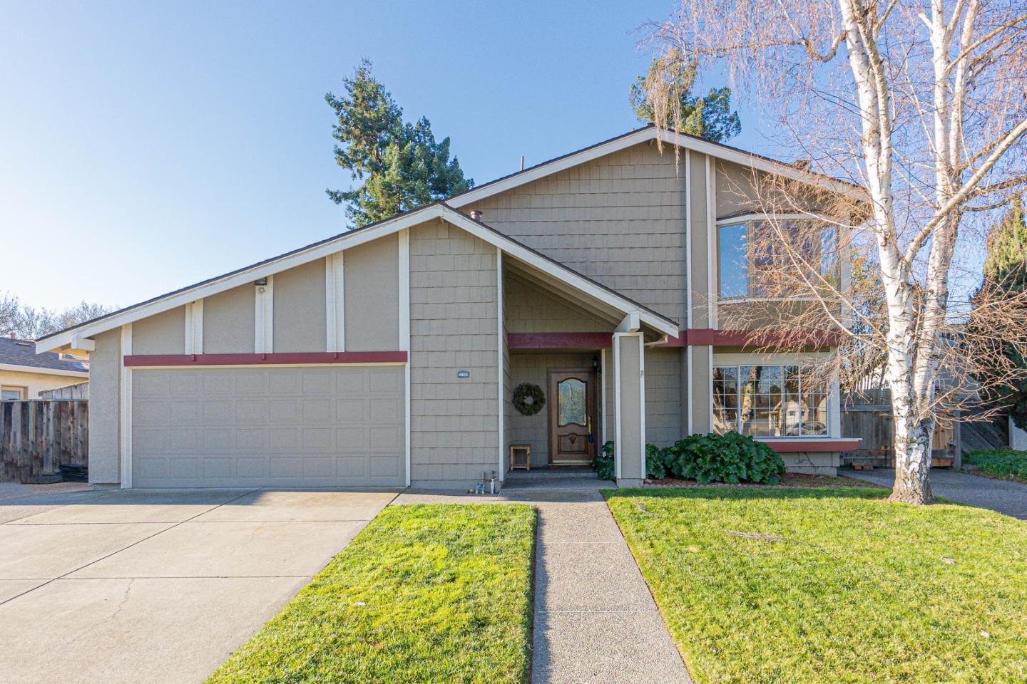 Detail Gallery Image 1 of 1 For 34081 Mello Way, Fremont,  CA 94555 - 4 Beds | 2/1 Baths