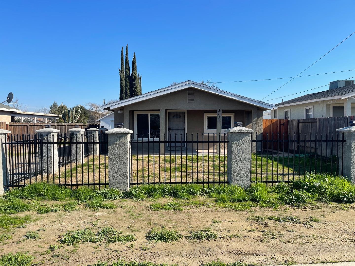 Detail Gallery Image 1 of 1 For 8612 Smith St, Patterson,  CA 95363 - 4 Beds | 2 Baths