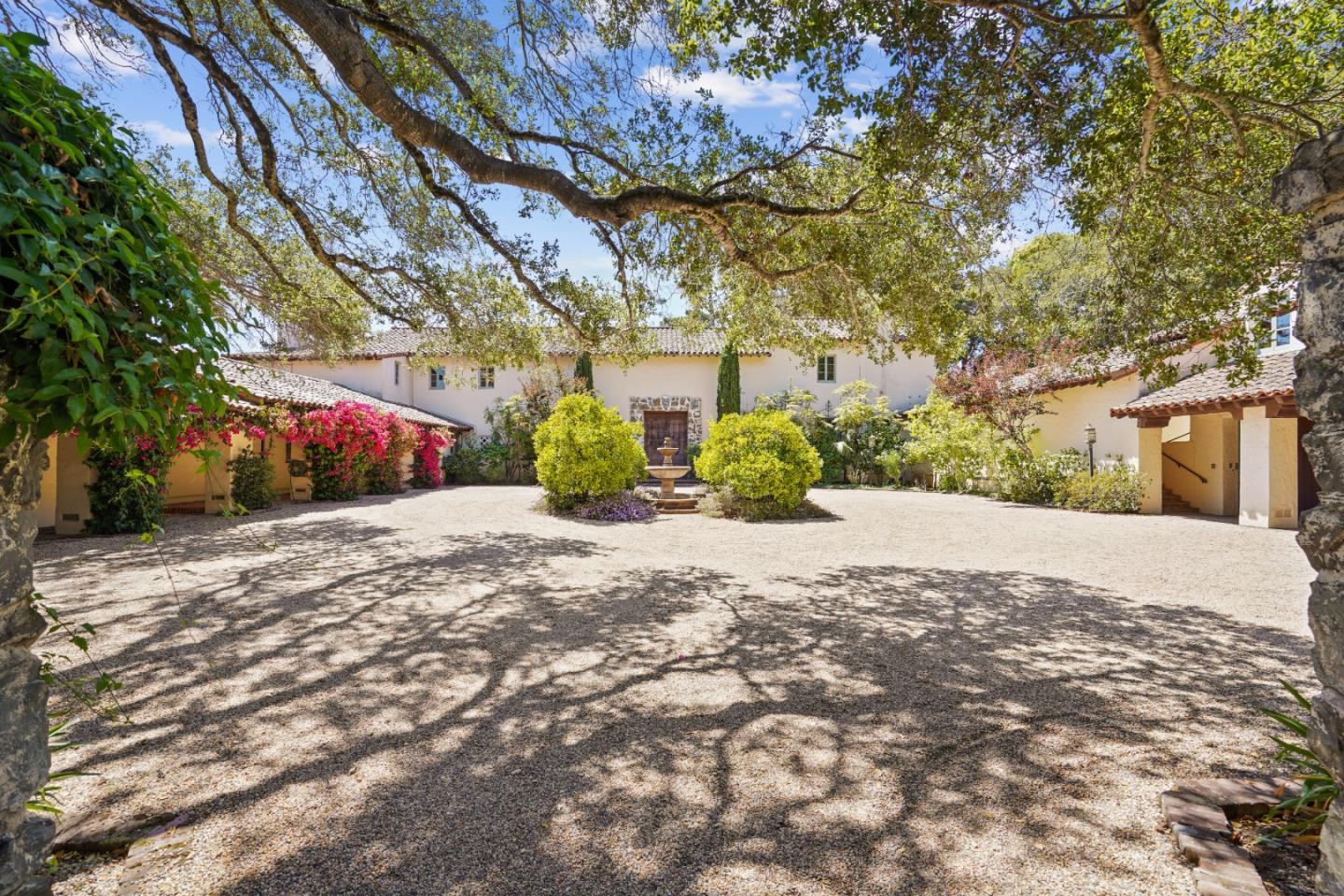 Detail Gallery Image 1 of 1 For 1320 Marlborough Rd, Hillsborough,  CA 94010 - 6 Beds | 6/2 Baths