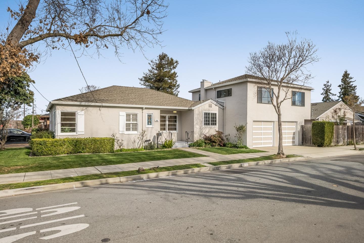 Detail Gallery Image 1 of 1 For 240 Bancroft Rd, Burlingame,  CA 94010 - 4 Beds | 2/1 Baths