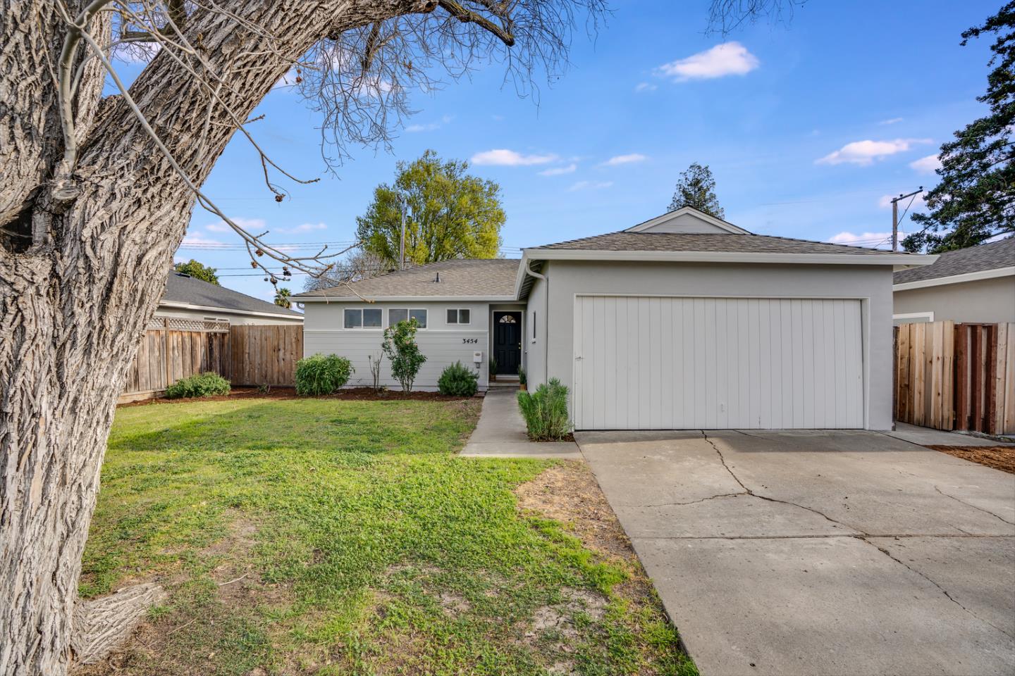 Detail Gallery Image 1 of 1 For 3454 Flora Vista Ave, Santa Clara,  CA 95051 - 3 Beds | 1 Baths