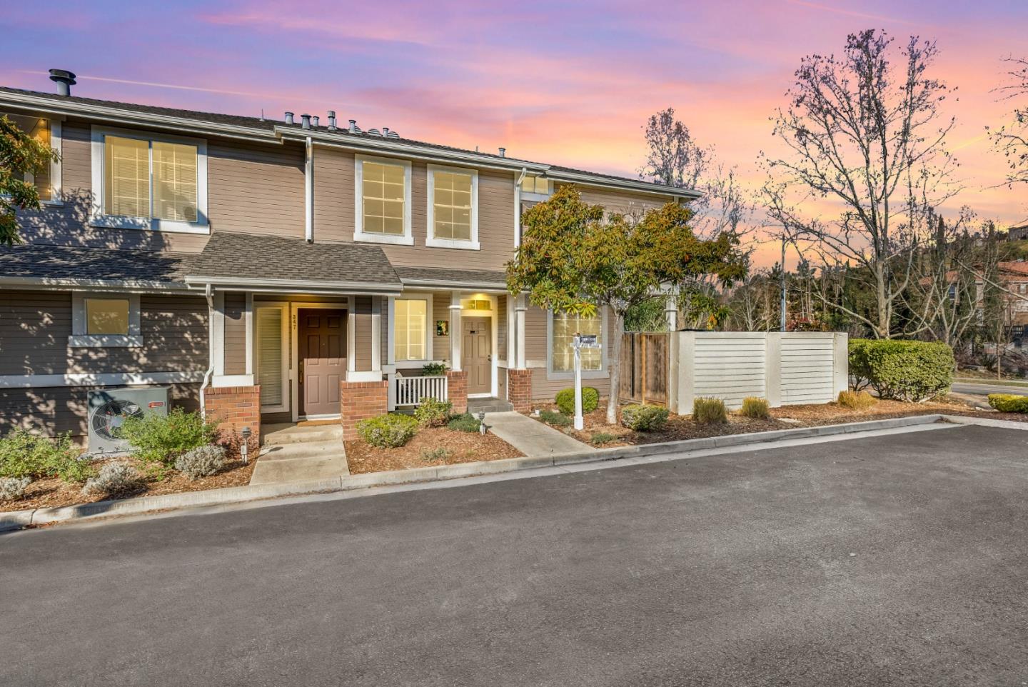 Detail Gallery Image 1 of 1 For 351 Powerscourt Way, San Jose,  CA 95136 - 3 Beds | 2/1 Baths