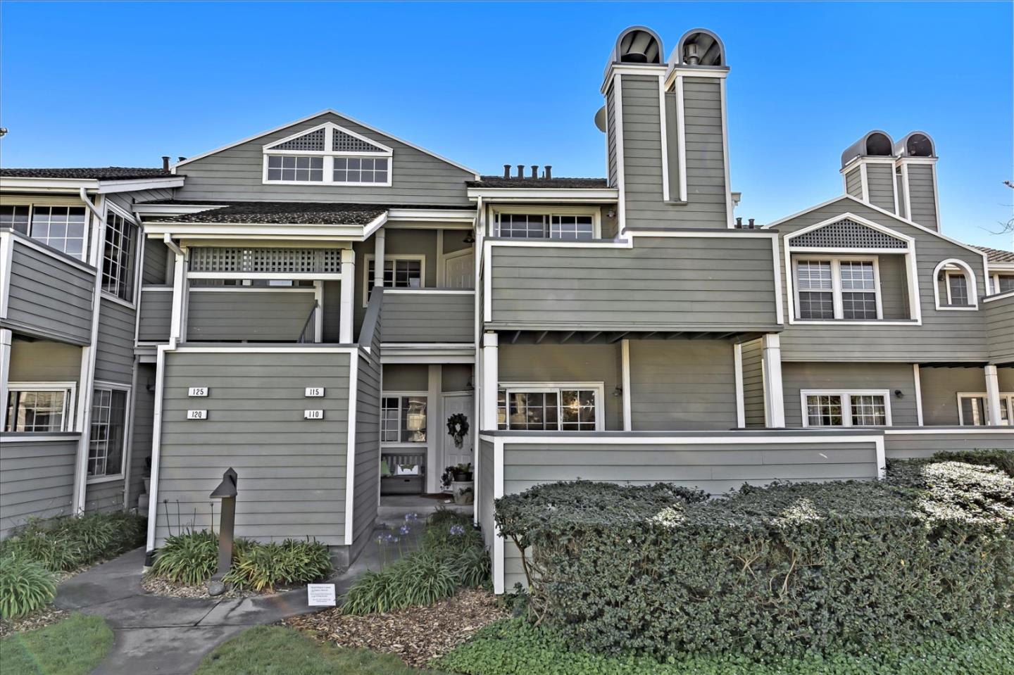 Detail Gallery Image 1 of 1 For 115 Troon Way, Half Moon Bay,  CA 94019 - 2 Beds | 2 Baths