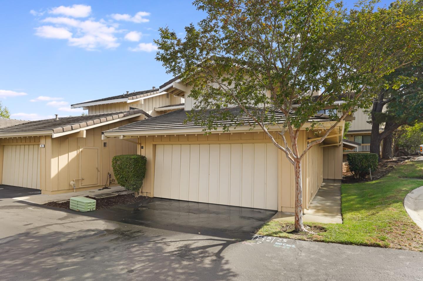 Detail Gallery Image 1 of 1 For 15 Buttercup Ln, San Carlos,  CA 94070 - 3 Beds | 2/1 Baths