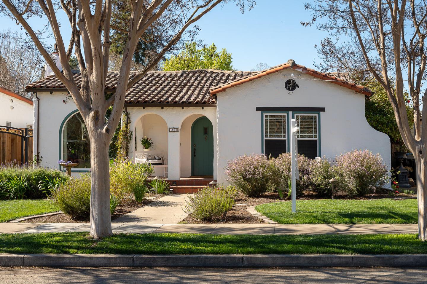 Detail Gallery Image 1 of 1 For 1635 Everett, San Jose,  CA 95125 - 3 Beds | 2 Baths