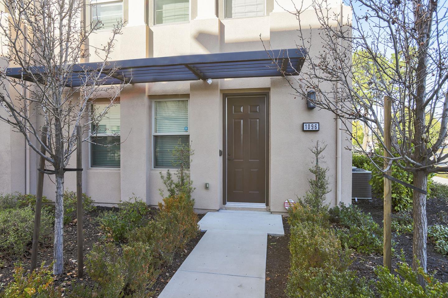 Detail Gallery Image 1 of 1 For 1096 Goldenstar Pl, San Jose,  CA 95131 - 4 Beds | 3/1 Baths