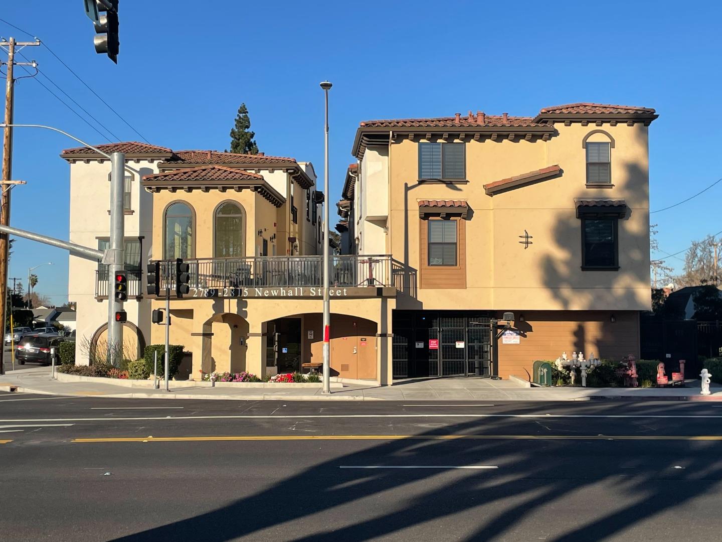 Detail Gallery Image 1 of 1 For 2799 Newhall St, Santa Clara,  CA 95050 - 3 Beds | 2/1 Baths