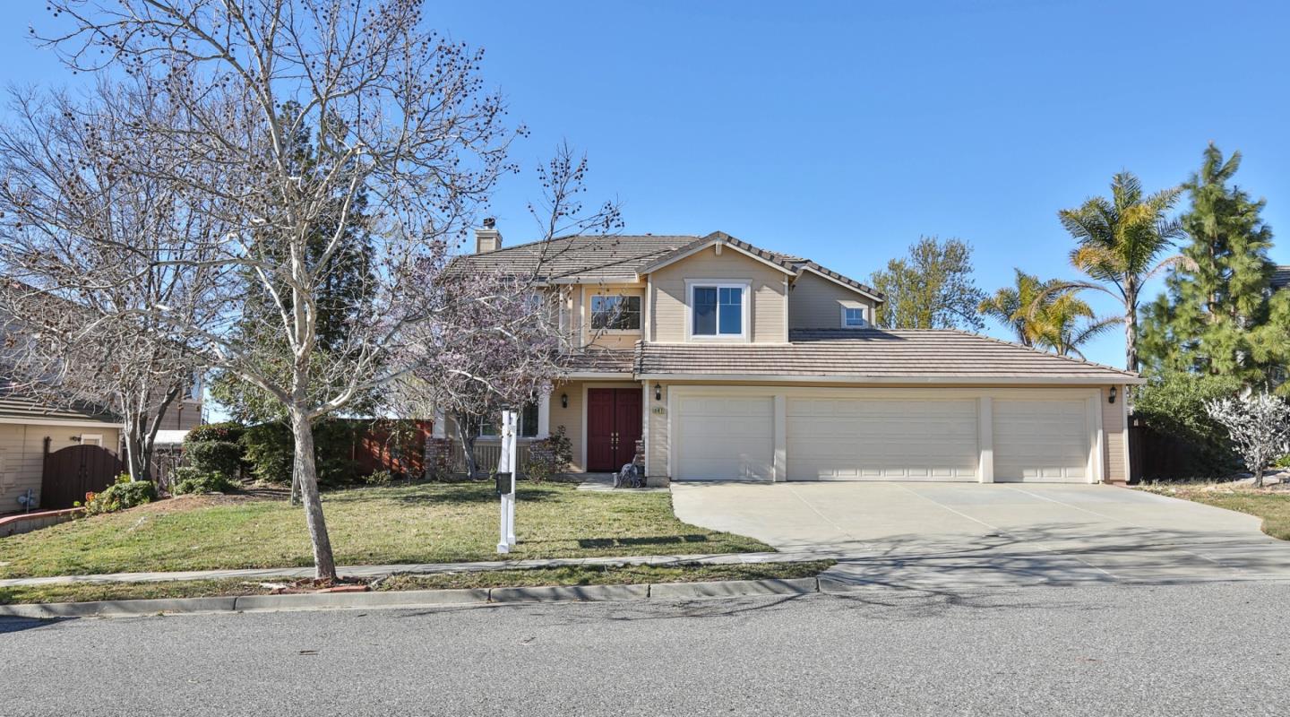 Detail Gallery Image 1 of 1 For 3147 Promontory Way, San Jose,  CA 95135 - 4 Beds | 3 Baths