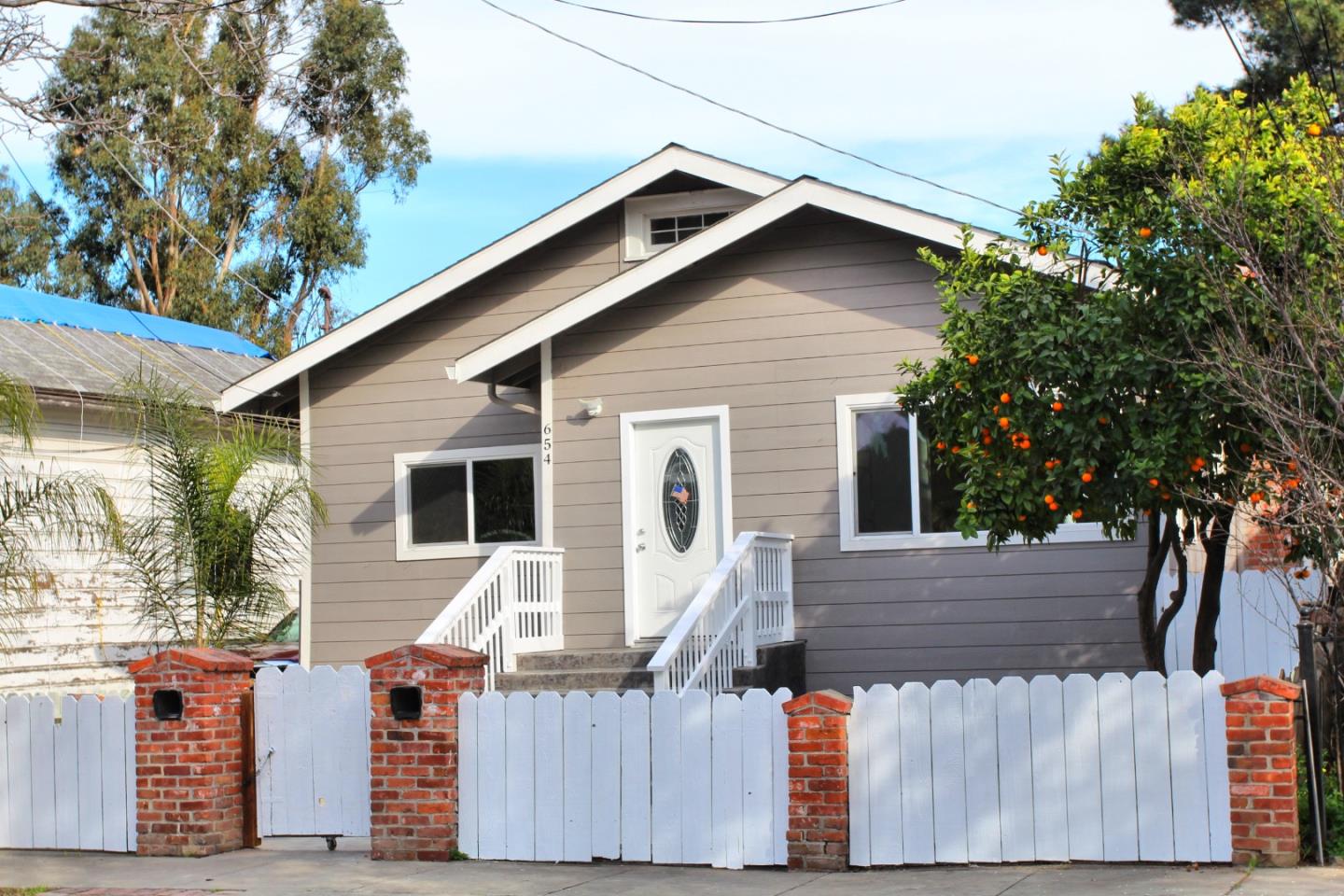 Detail Gallery Image 1 of 1 For 654 Willis Ave, San Jose,  CA 95125 - 4 Beds | 2 Baths