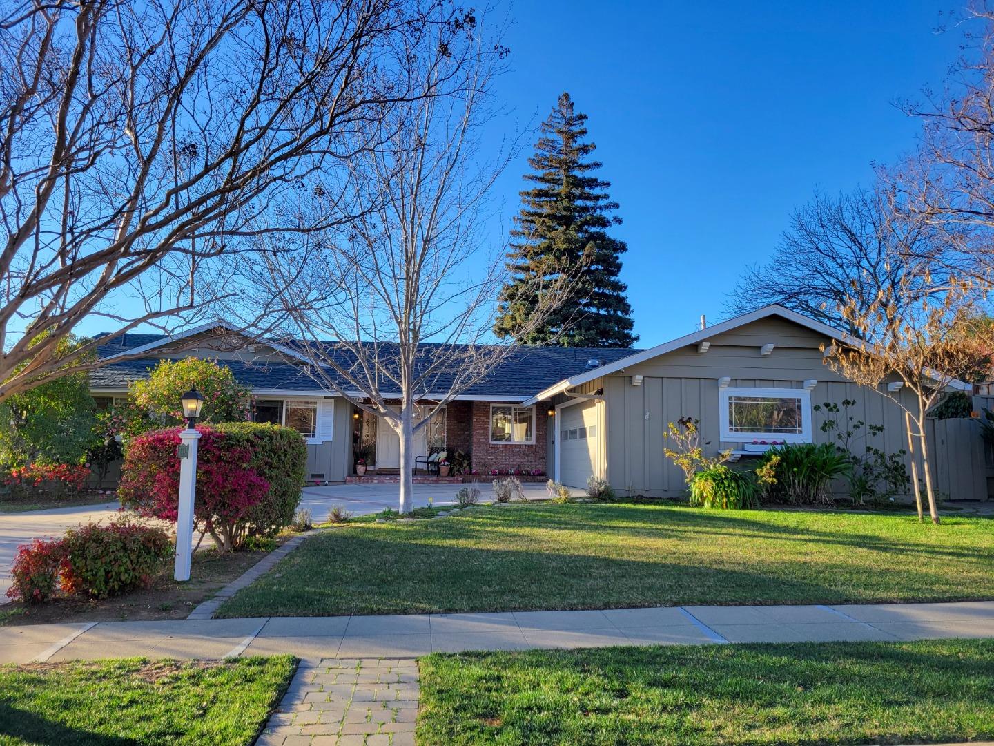 Detail Gallery Image 1 of 1 For 7552 Heatherwood Dr, Cupertino,  CA 95014 - 4 Beds | 2/1 Baths